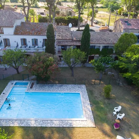 De La Tour -appartements- فندق