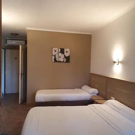 De La Tour -appartements- Hotel 3*