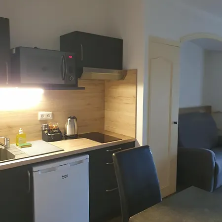 Hotell De La Tour -appartements- 3*