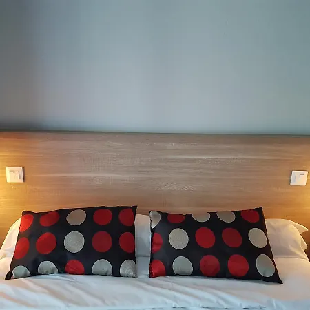 De La Tour -appartements- 3* Valros