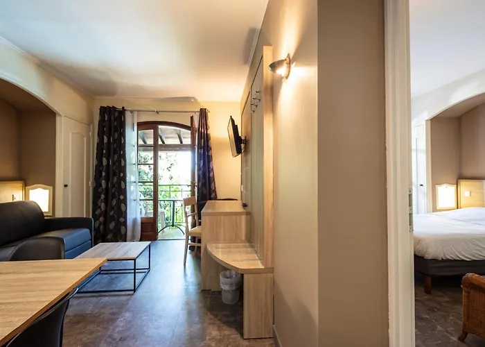 De La Tour -appartements- 3* Valros