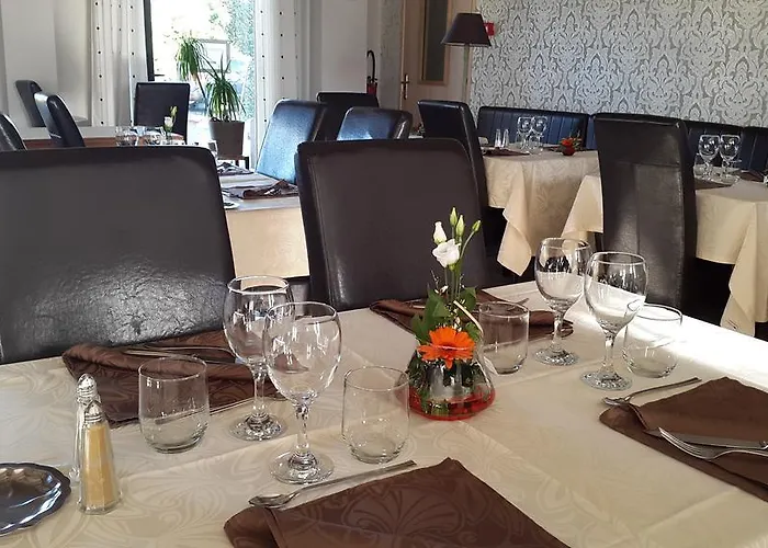 De La Tour -appartements- 3* Valros