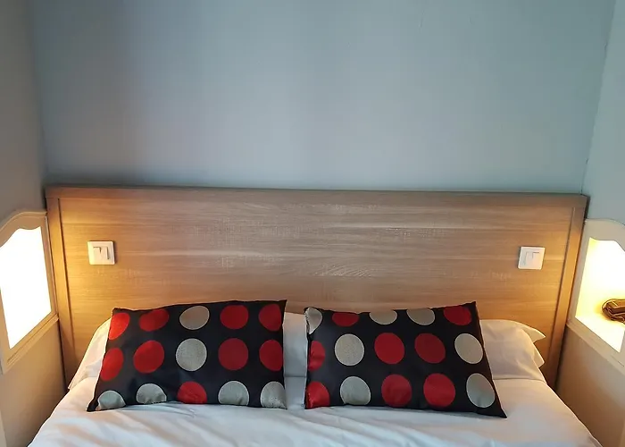 De La Tour -appartements- 3* Valros